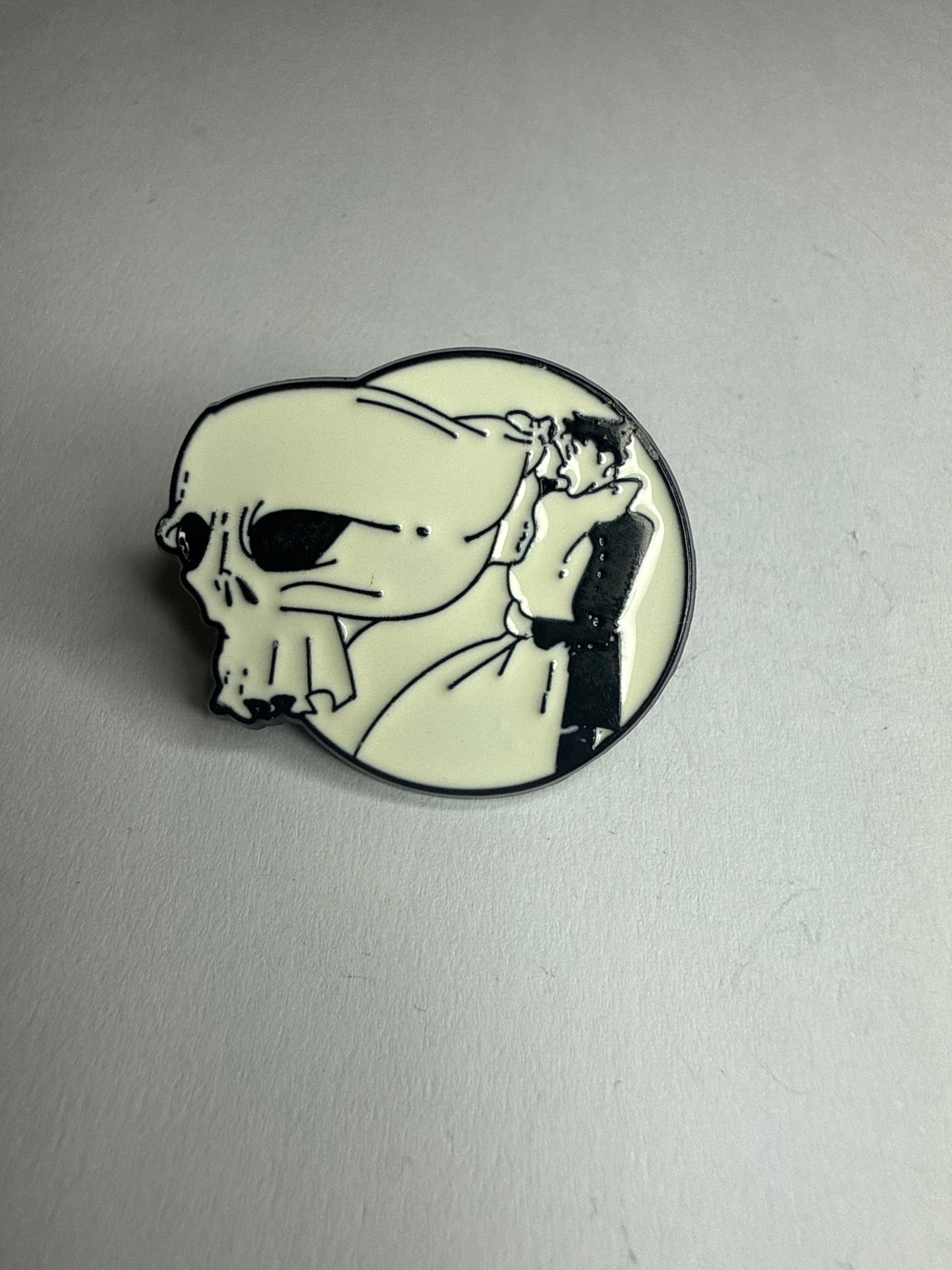 Ghost veil pin